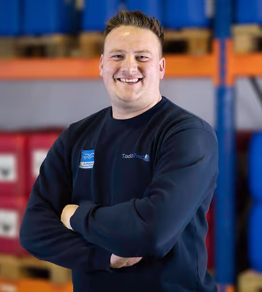 Ein Servicetechniker von TadoTec
